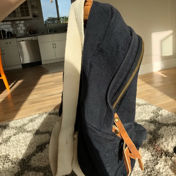 Brandy Melville backpack - Picture 4 of 4